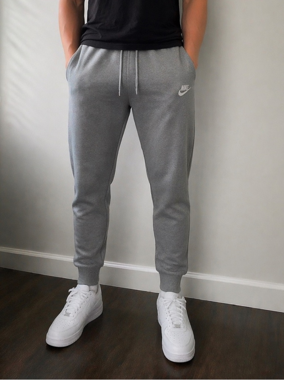 Nike Gray Joggers Men’s XL Sweatpants Athletic Fleece Lounge Pants